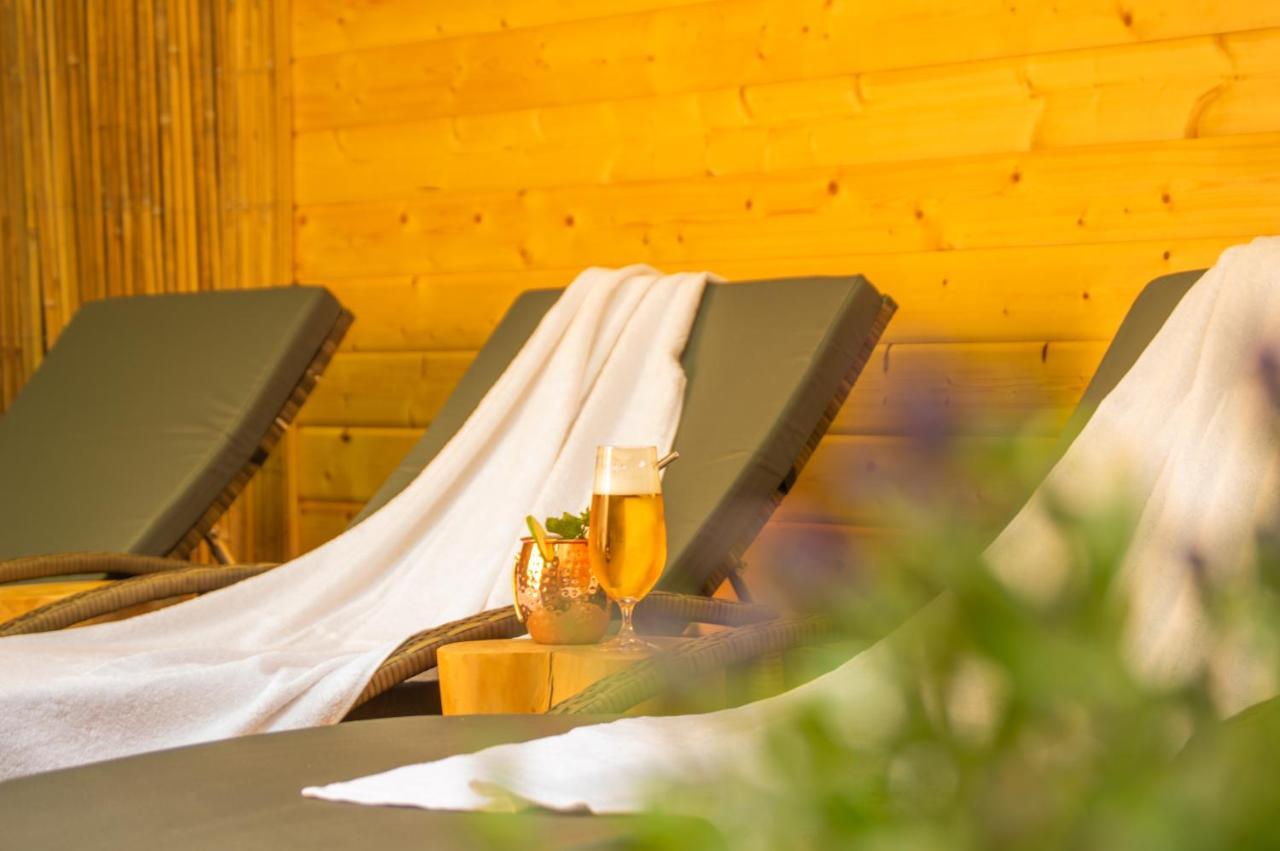 Wellnessoase Mitten In Triberg Triberg im Schwarzwald ภายนอก รูปภาพ