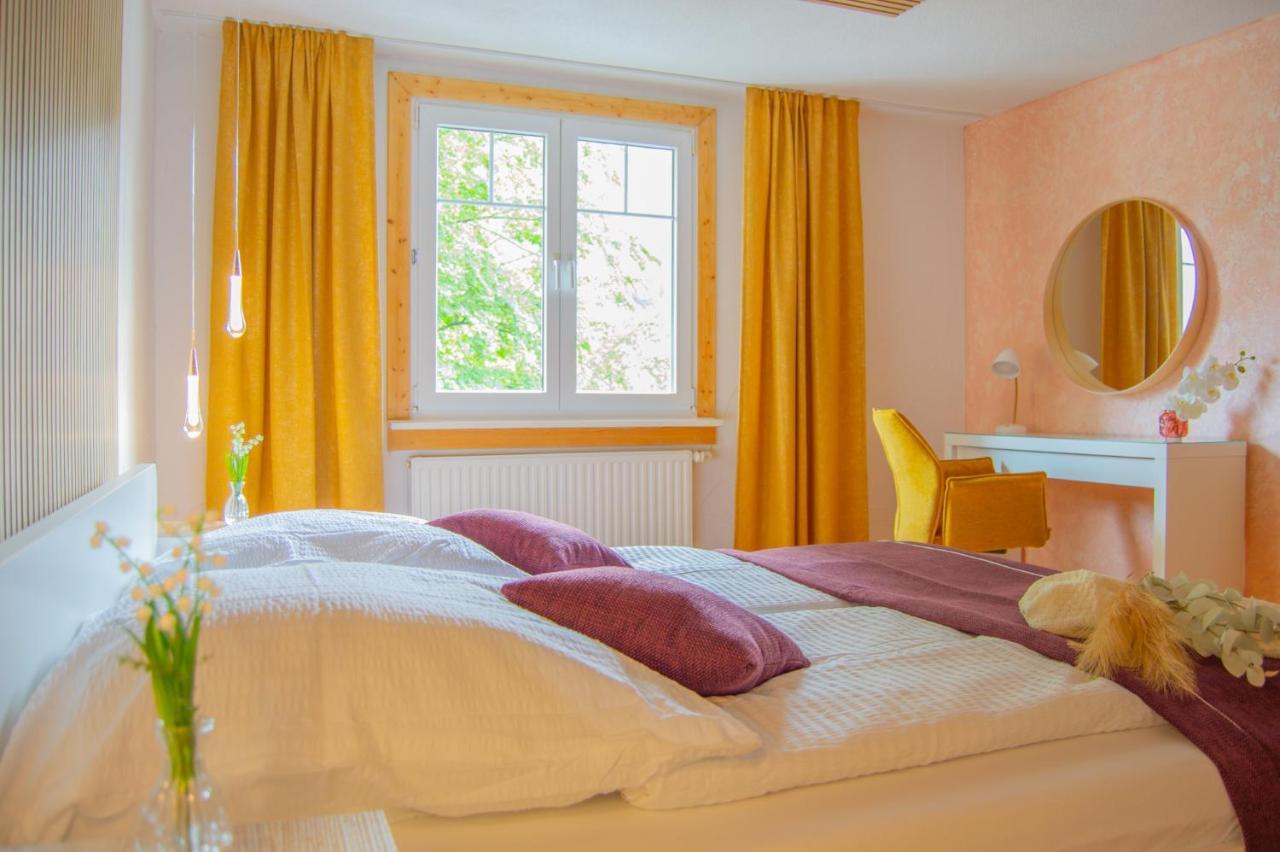 Wellnessoase Mitten In Triberg Triberg im Schwarzwald ภายนอก รูปภาพ